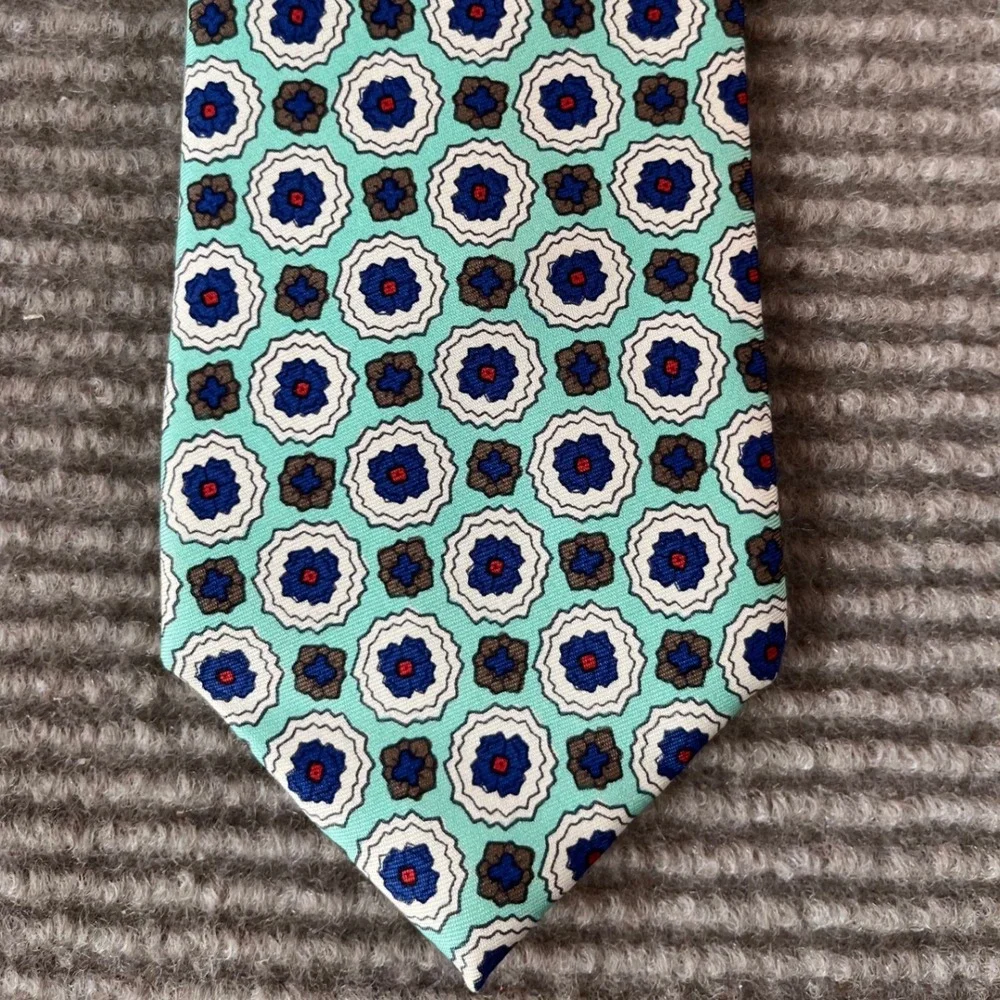 Resilio silk necktie